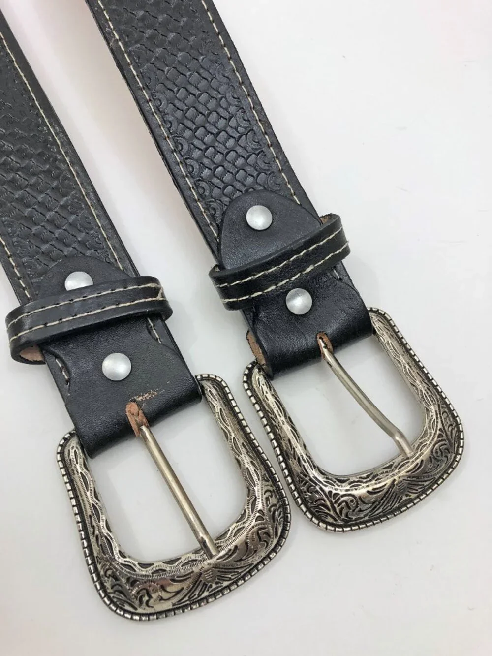 Leather Men's Women's Western Belt with Silvertone Buckle & Silvertone Accents
